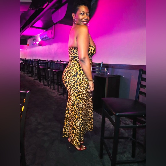 Dresses & Skirts - Leopard Tub Dress